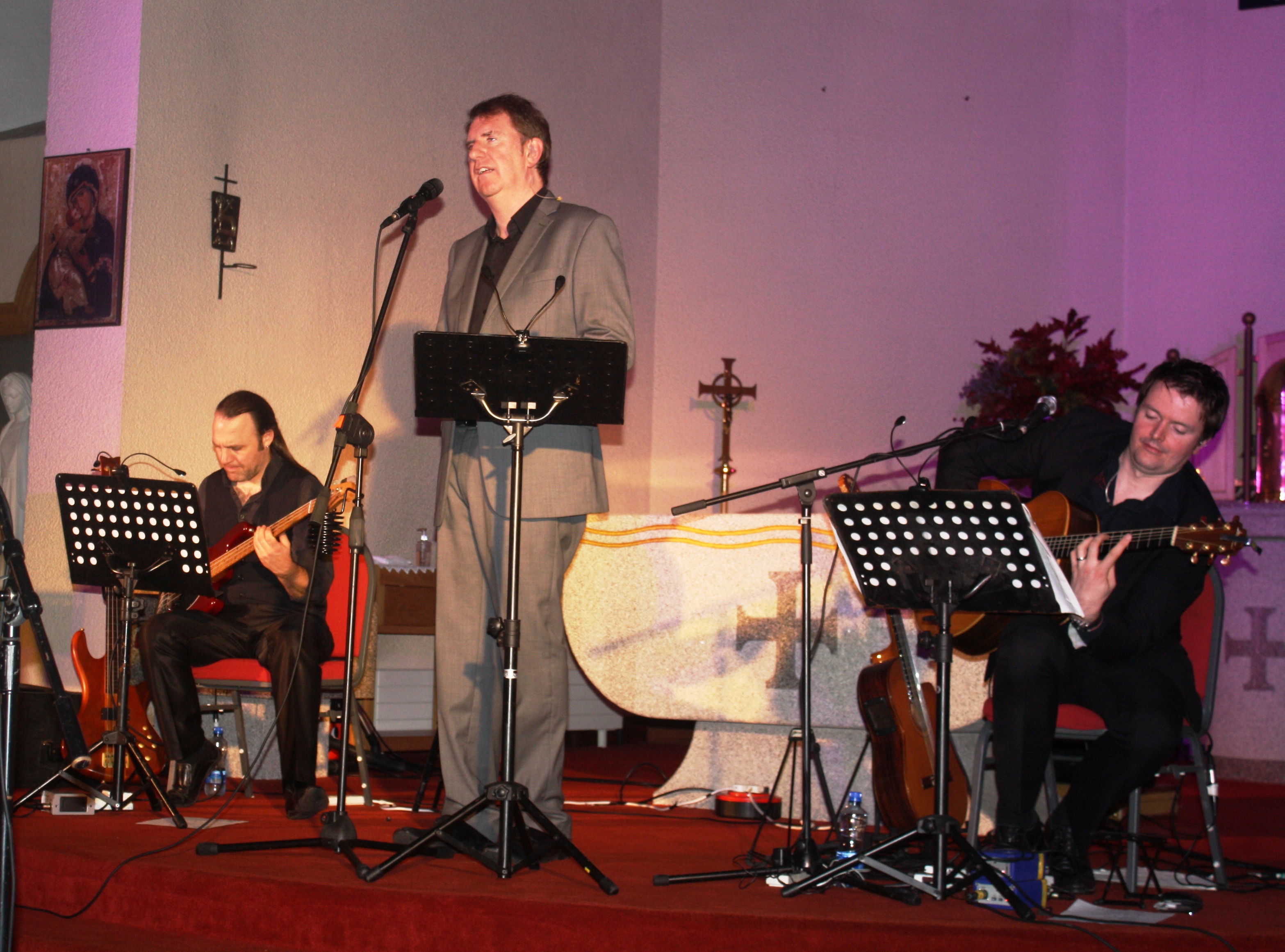 Liam Lawton On Altar in St Mary's